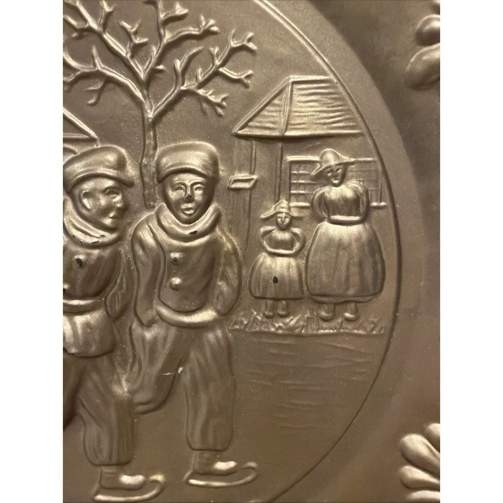 Vintage Brass Hammered Embossed Wall Plates Dutch/Netherlands Scene